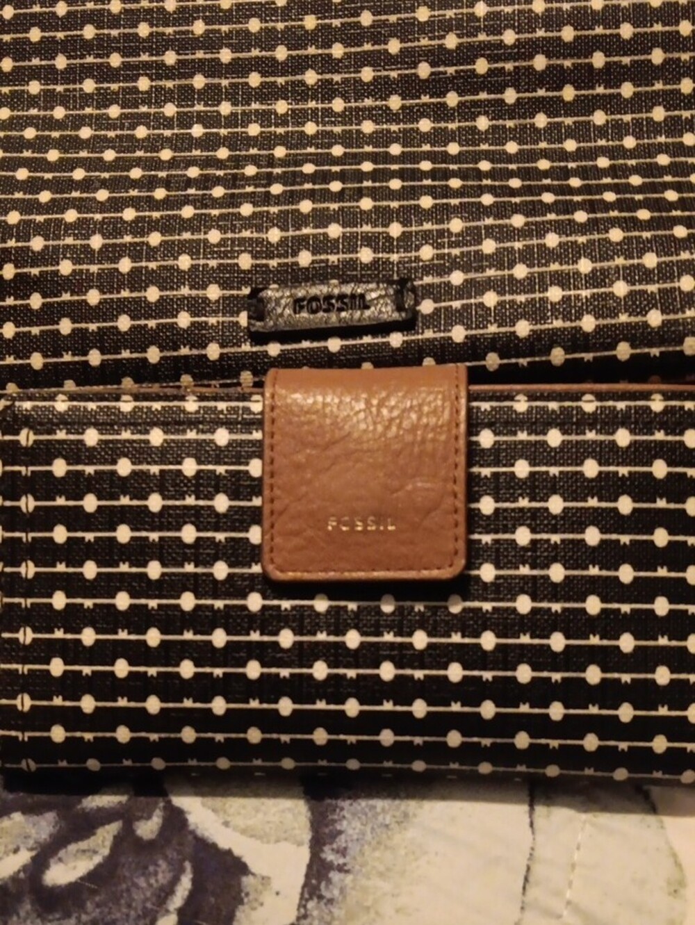Fossil Black & White Dot-Pattern Shoulder Bag And Wallet With Brown Leather Trim
